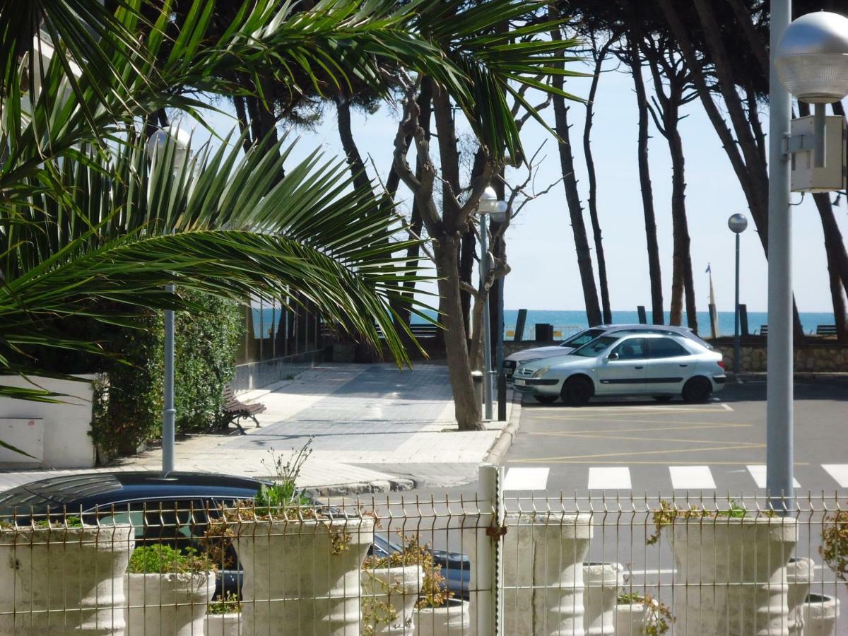 Promar La Pineda Apartment Exterior photo